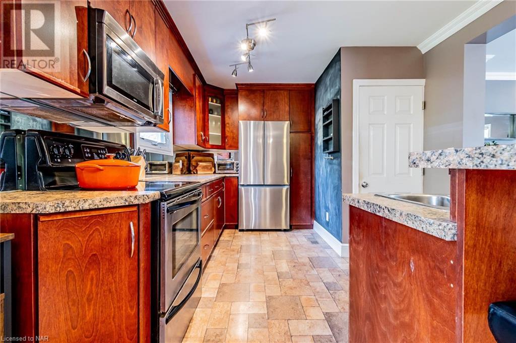 7069 Windsor Crescent, Niagara Falls, Ontario  L2G 1G2 - Photo 13 - 40672558