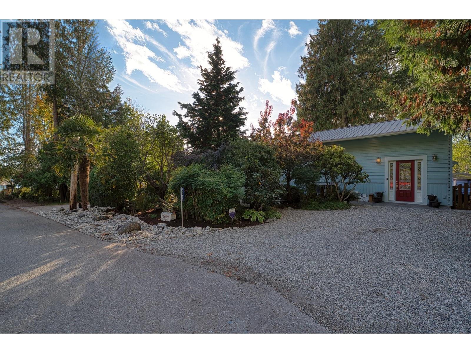 7629 Sechelt Inlet Road, Sechelt, British Columbia  V7Z 0C5 - Photo 23 - R2941244