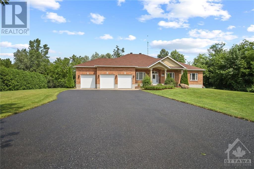 2539 Kearns WayOttawa, Ontario  K4P 1R9 - Photo 2 - X10418829