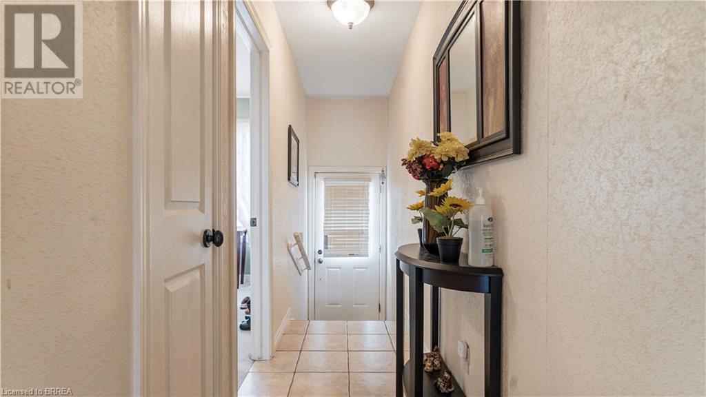 594 Grey Street, Brantford, Ontario  N3S 4Y1 - Photo 13 - 40671979