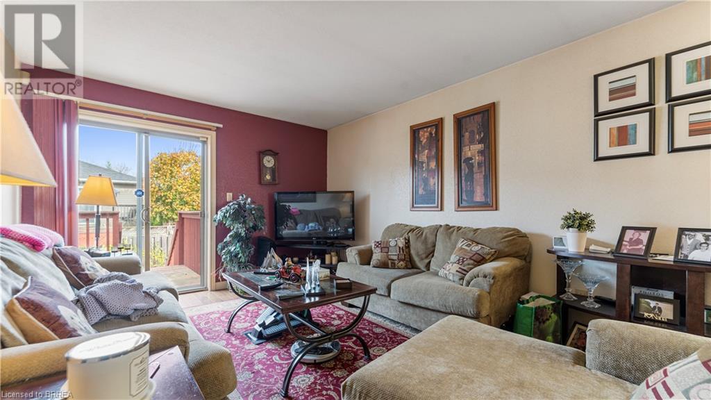 594 Grey Street, Brantford, Ontario  N3S 4Y1 - Photo 8 - 40671979