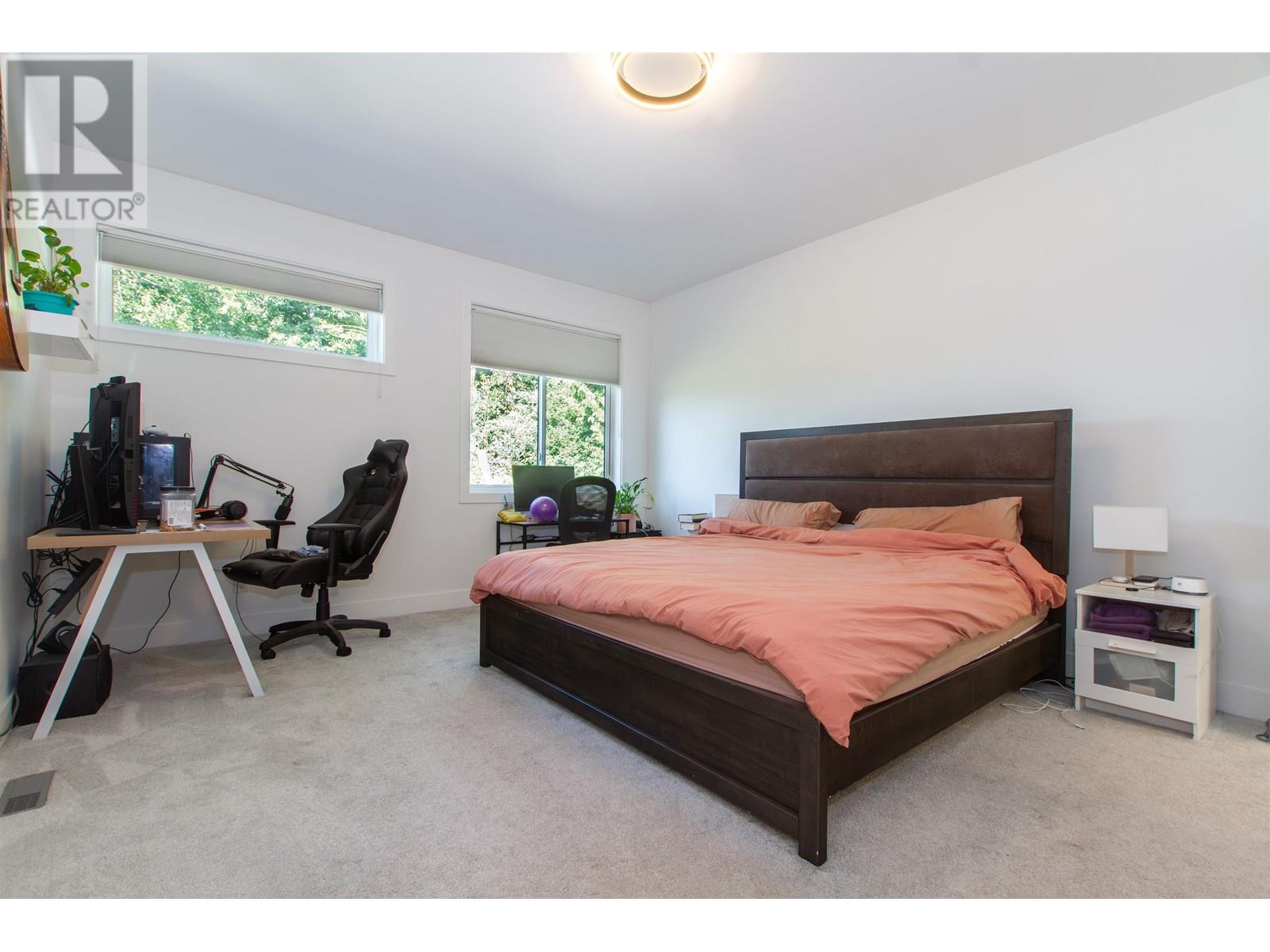 39208 Woodpecker Place, Squamish, British Columbia  V0B 0C3 - Photo 8 - R2940898