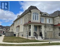 563 STREAM CRESCENT, Oakville, Ontario