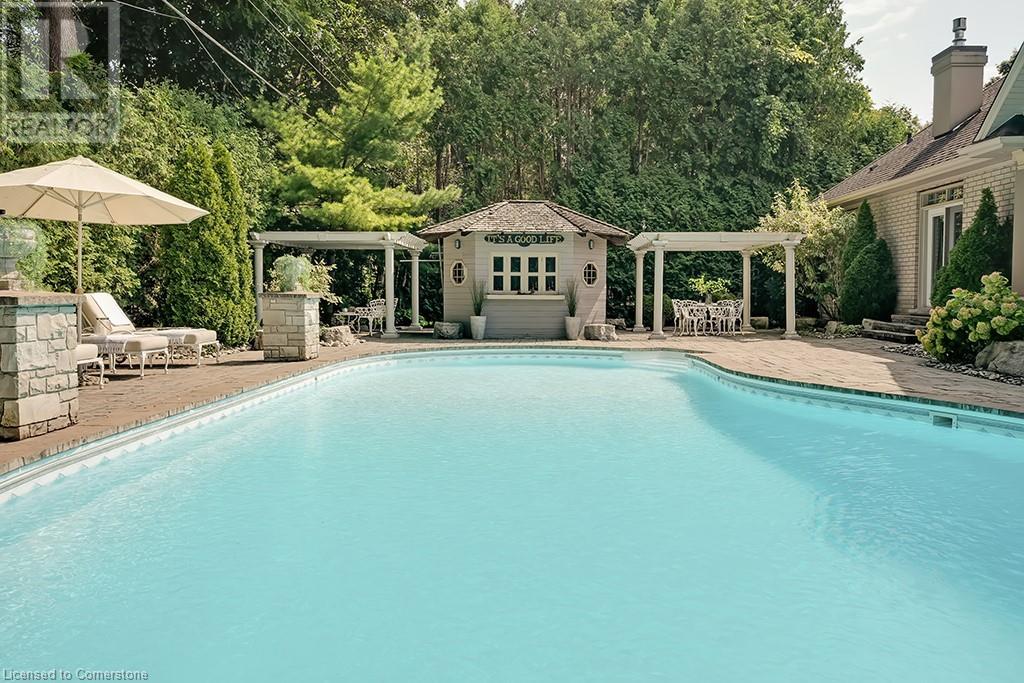 883 KINGSWAY Drive, Burlington, Ontario