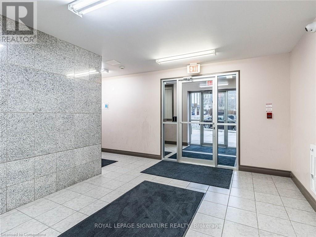 251 Lester Street Unit# 206, Waterloo, Ontario  N2L 3W6 - Photo 2 - 40672831
