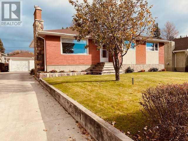 120 CHETAMON Drive, Hinton, Alberta