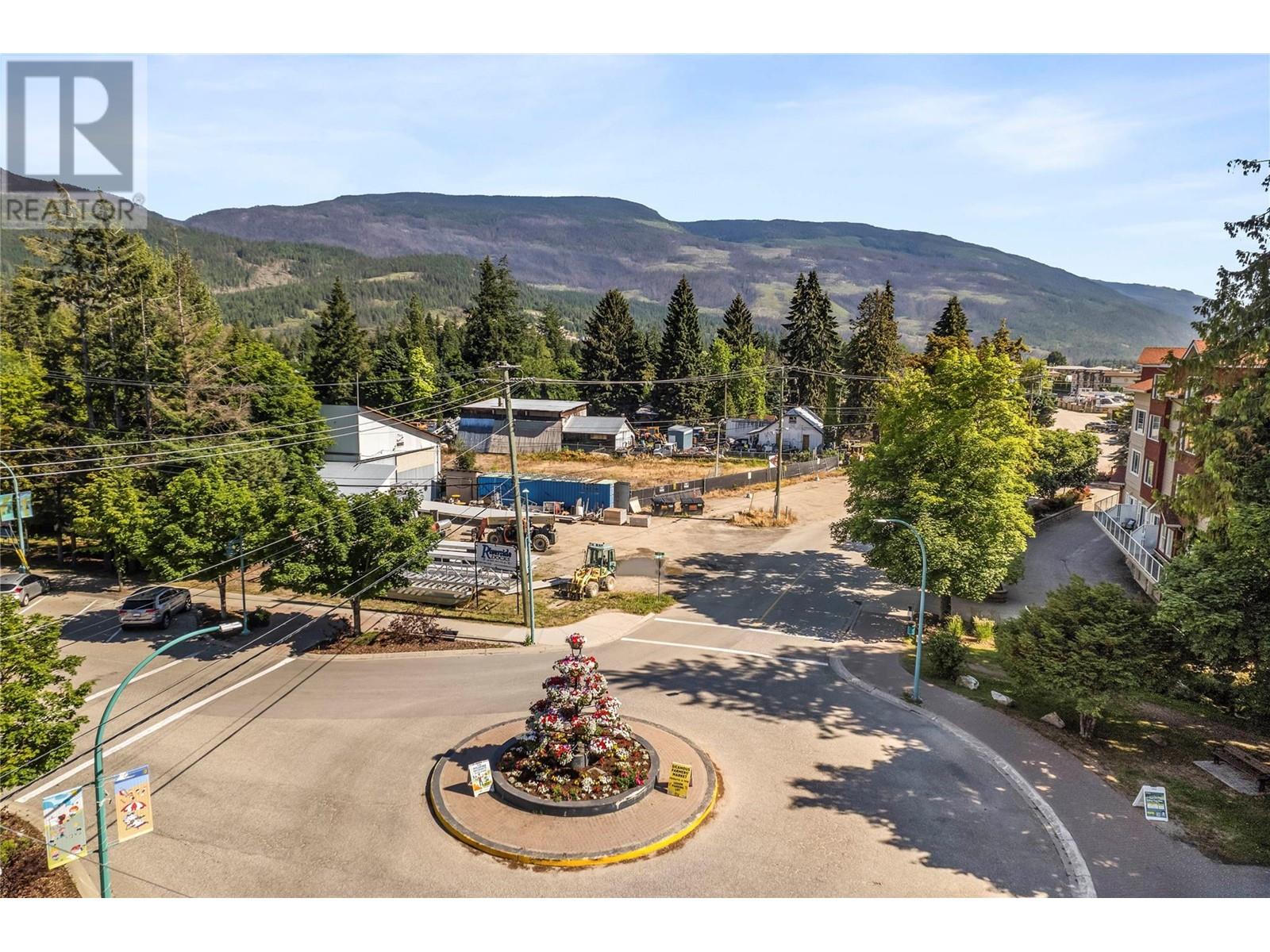 1209 Riverside Avenue Unit# F Sicamous