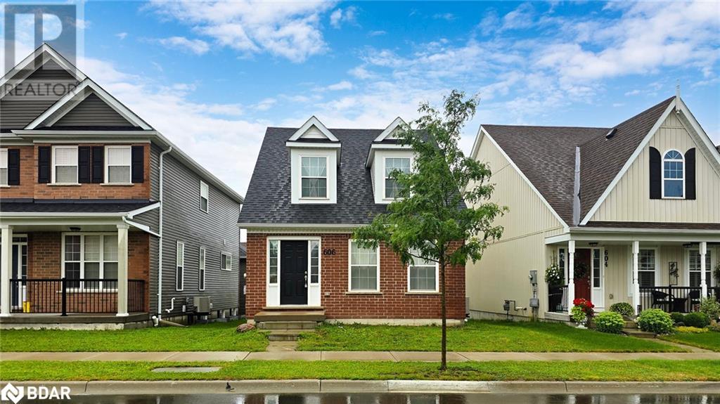 606 HAYLOCK Gardens, Peterborough, Ontario