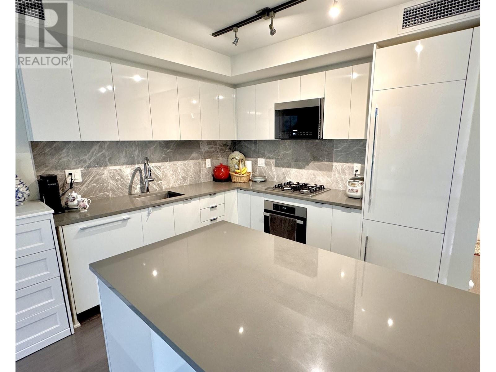 307 3699 Sexsmith Road, Richmond, British Columbia  V6X 0W4 - Photo 1 - R2939307