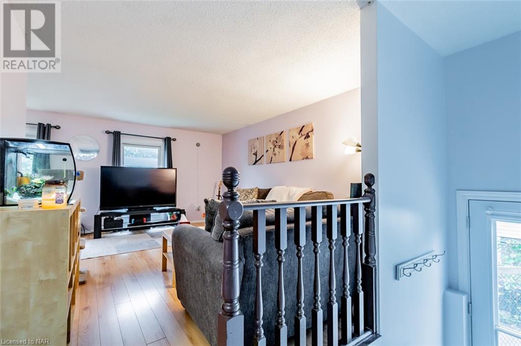 12 Tara Crescent, Thorold, Ontario  L2V 4M1 - Photo 10 - 40651499