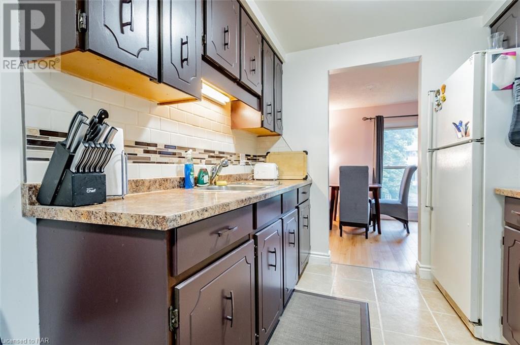 12 Tara Crescent, Thorold, Ontario  L2V 4M1 - Photo 3 - 40651499