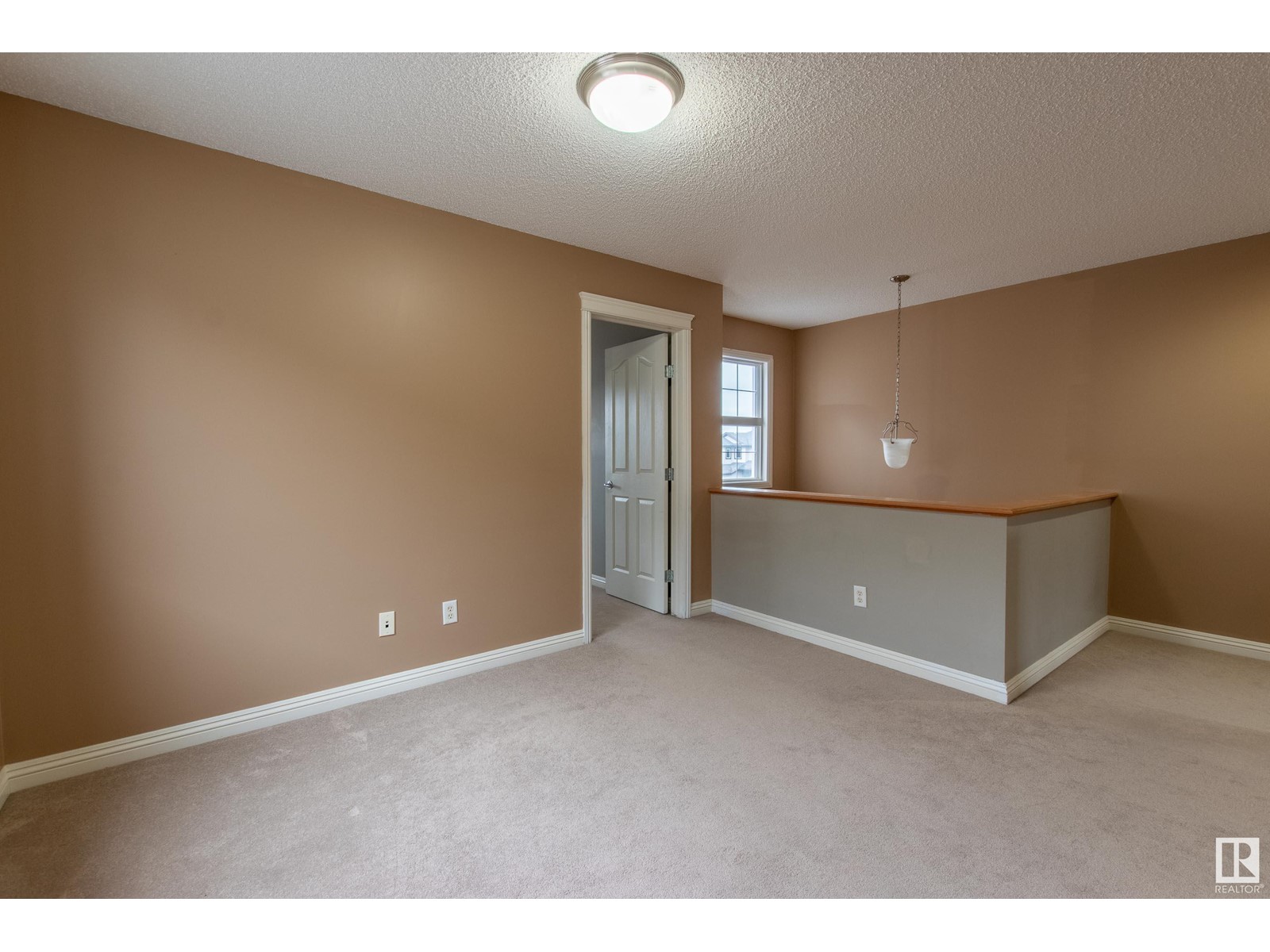 2410 Hagen Wy Nw, Edmonton, Alberta  T6R 3M6 - Photo 12 - E4412502