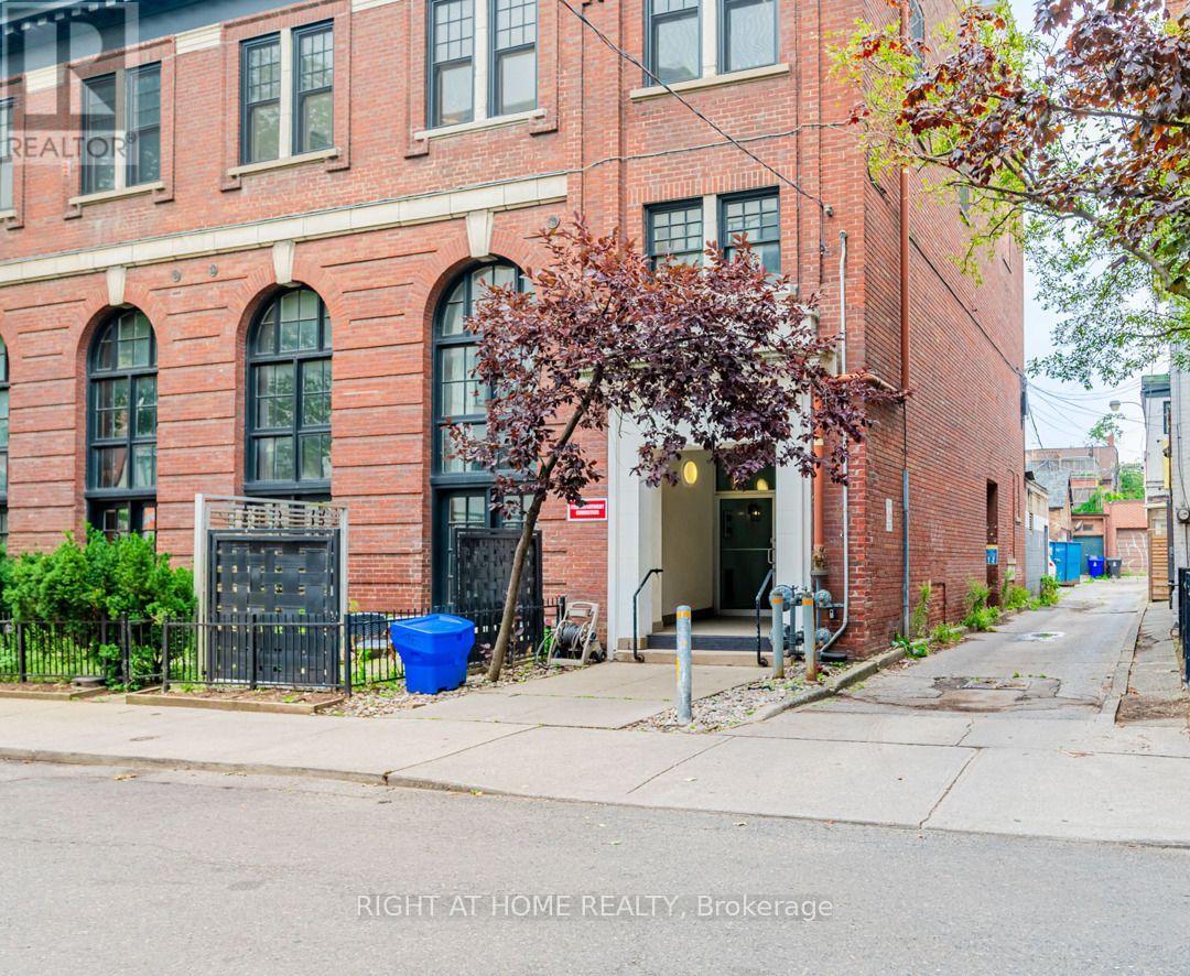 Rear - 550 College Street, Toronto, Ontario  M6G 1B1 - Photo 6 - C10405381