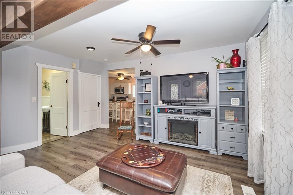 7992 Peter Street, Niagara Falls, Ontario  L2G 6S9 - Photo 10 - 40672080