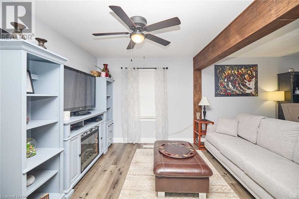 7992 Peter Street, Niagara Falls, Ontario  L2G 6S9 - Photo 11 - 40672080