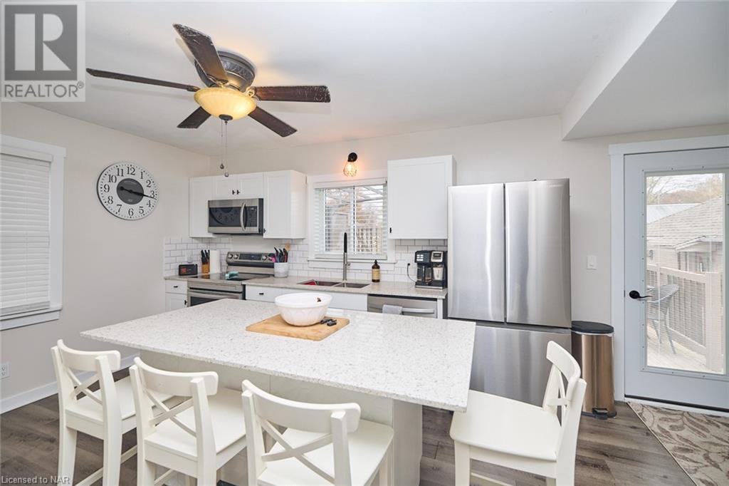 7992 Peter Street, Niagara Falls, Ontario  L2G 6S9 - Photo 12 - 40672080