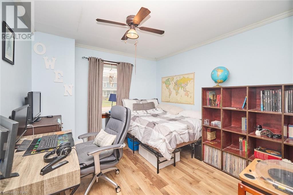 7992 Peter Street, Niagara Falls, Ontario  L2G 6S9 - Photo 16 - 40672080