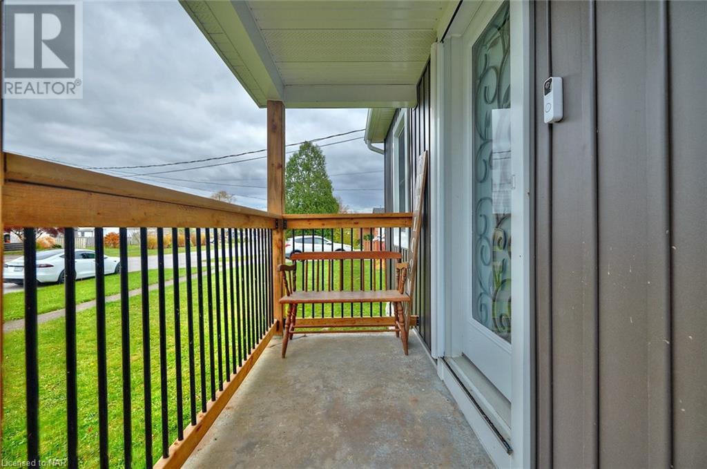 7992 Peter Street, Niagara Falls, Ontario  L2G 6S9 - Photo 5 - 40672080