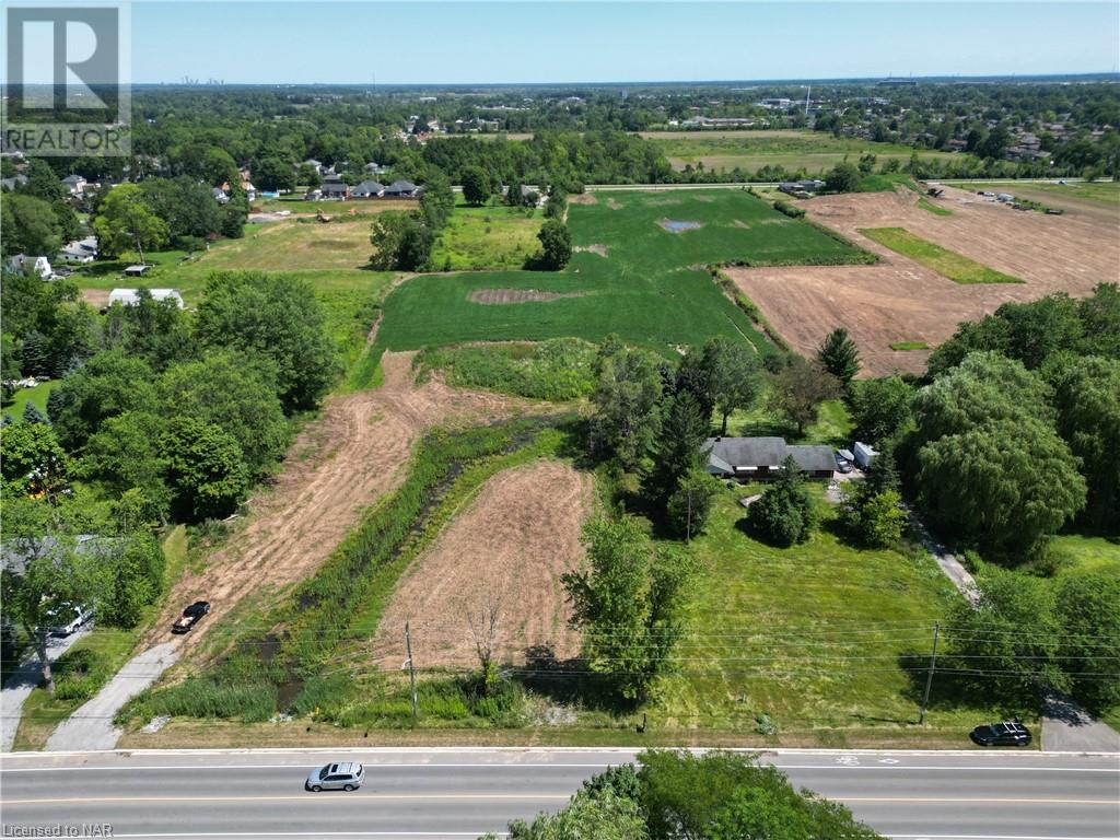 981 Pelham Street, Fonthill, Ontario  L3C 3E2 - Photo 1 - 40671788