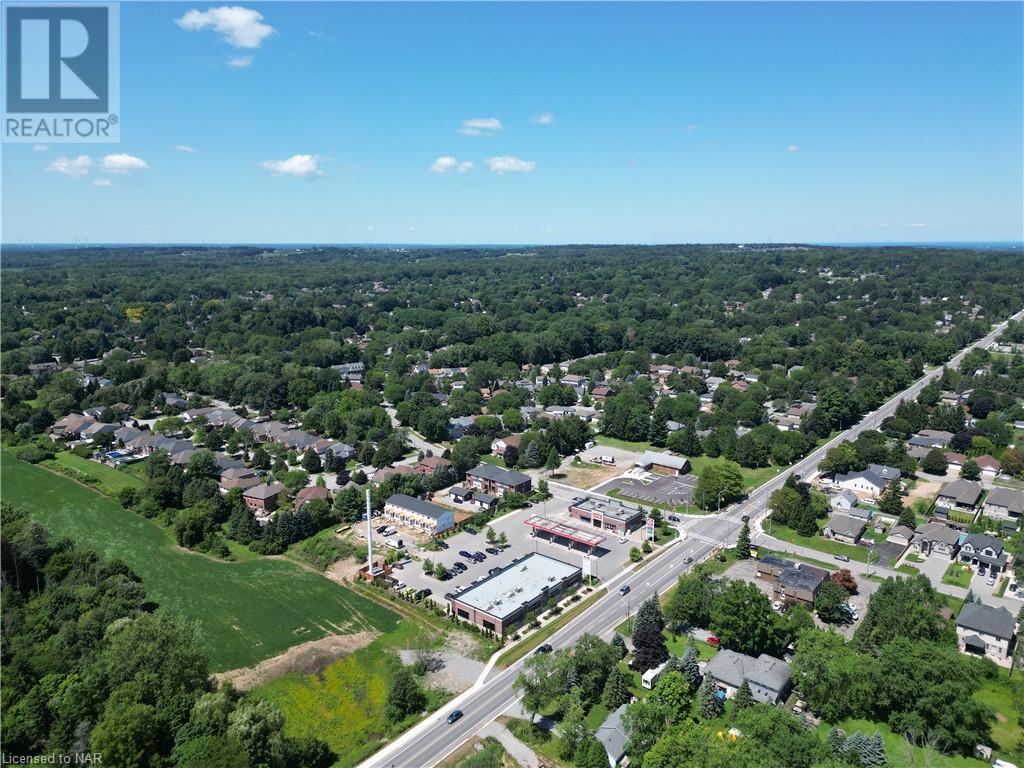 981 Pelham Street, Fonthill, Ontario  L3C 3E2 - Photo 6 - 40671788