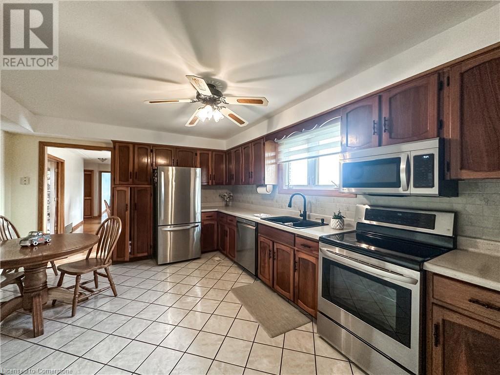 2320 Hendershot Road, Binbrook, Ontario  L0R 1C0 - Photo 9 - 40671870