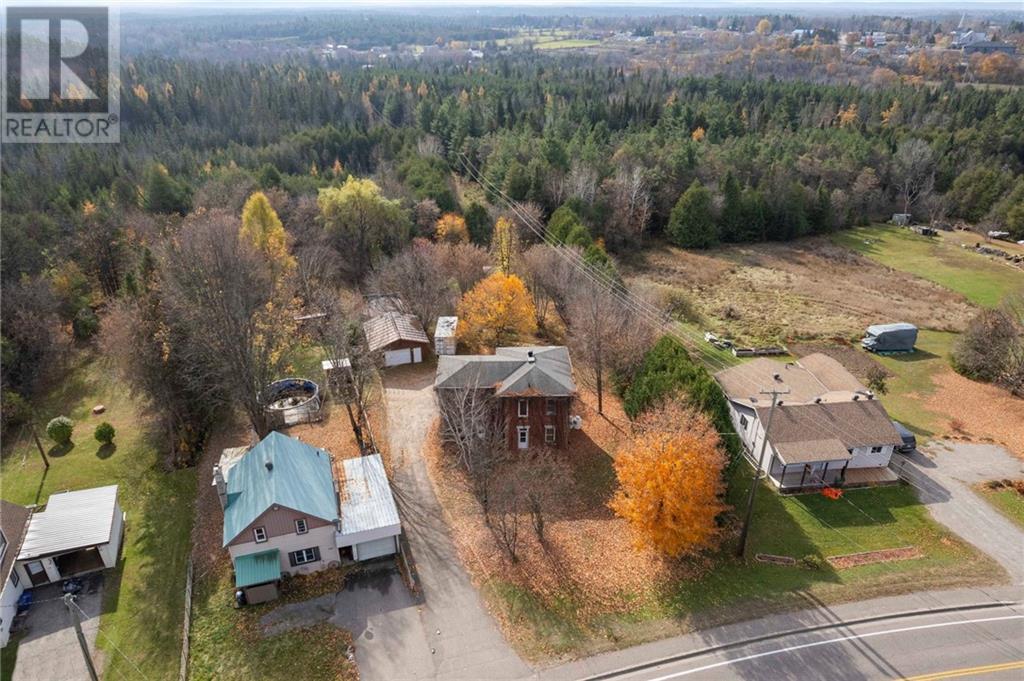 165 BONNECHERE STREET E Eganville