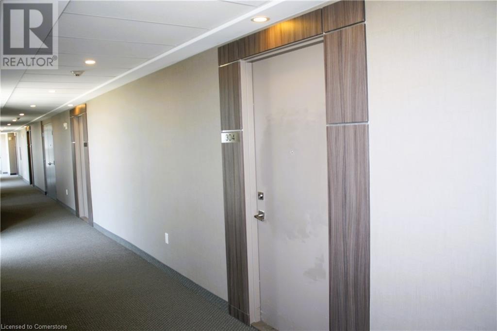 560 North Service Road Unit# 304, Grimsby, Ontario  L3M 4E8 - Photo 7 - 40671928