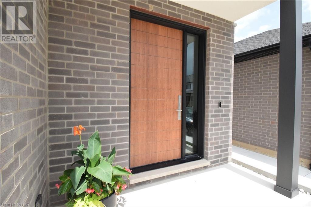 82 Ivy Crescent, Thorold, Ontario  L2V 0J9 - Photo 3 - 40672804