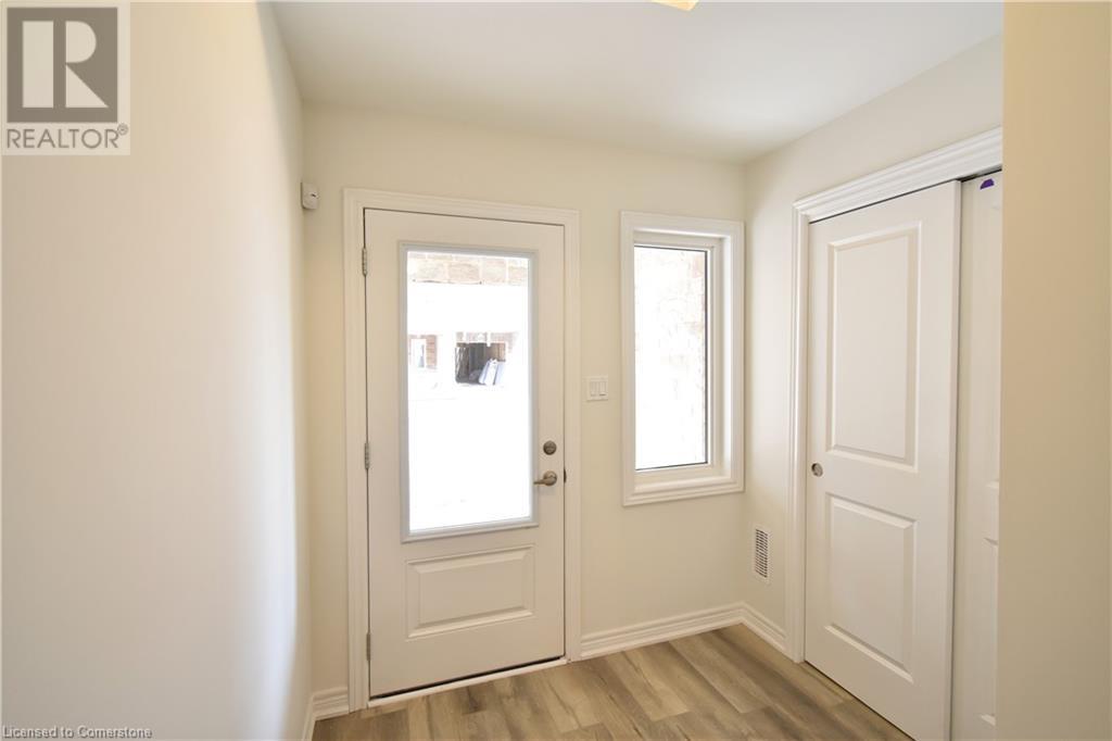 40 Zinfandel Drive Unit# 48, Hamilton, Ontario  L8E 0L1 - Photo 3 - 40672186
