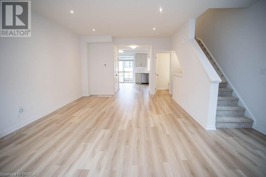 55 Tom Brown Drive Unit# 40, Paris, Ontario  N3L 0N5 - Photo 3 - 40672476