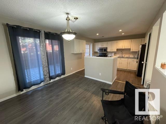 601 Millbourne E Nw, Edmonton, Alberta  T6K 3N3 - Photo 13 - E4409658