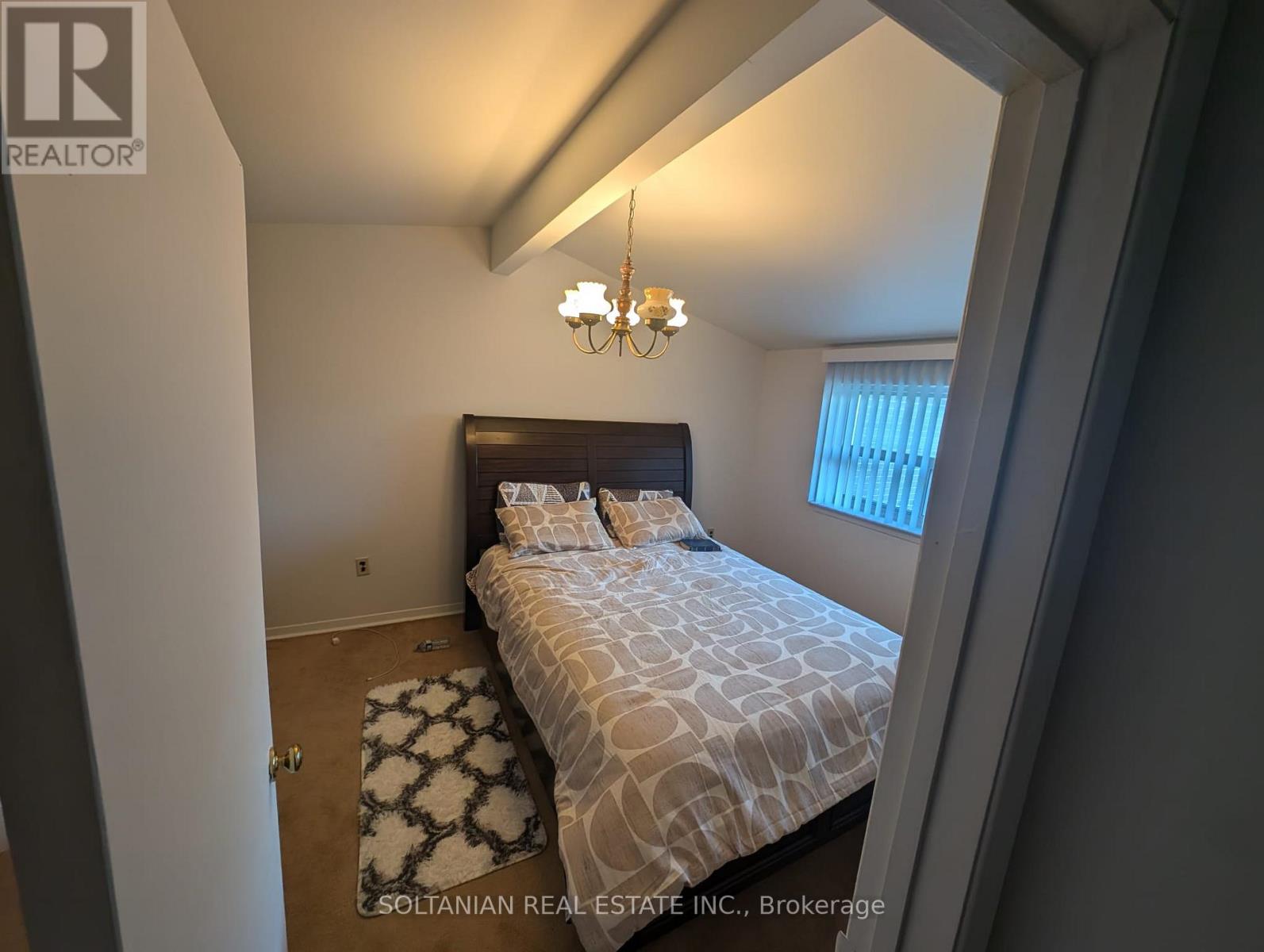 11 Enclave Mews, Toronto, Ontario  M3M 3J6 - Photo 7 - W10405825