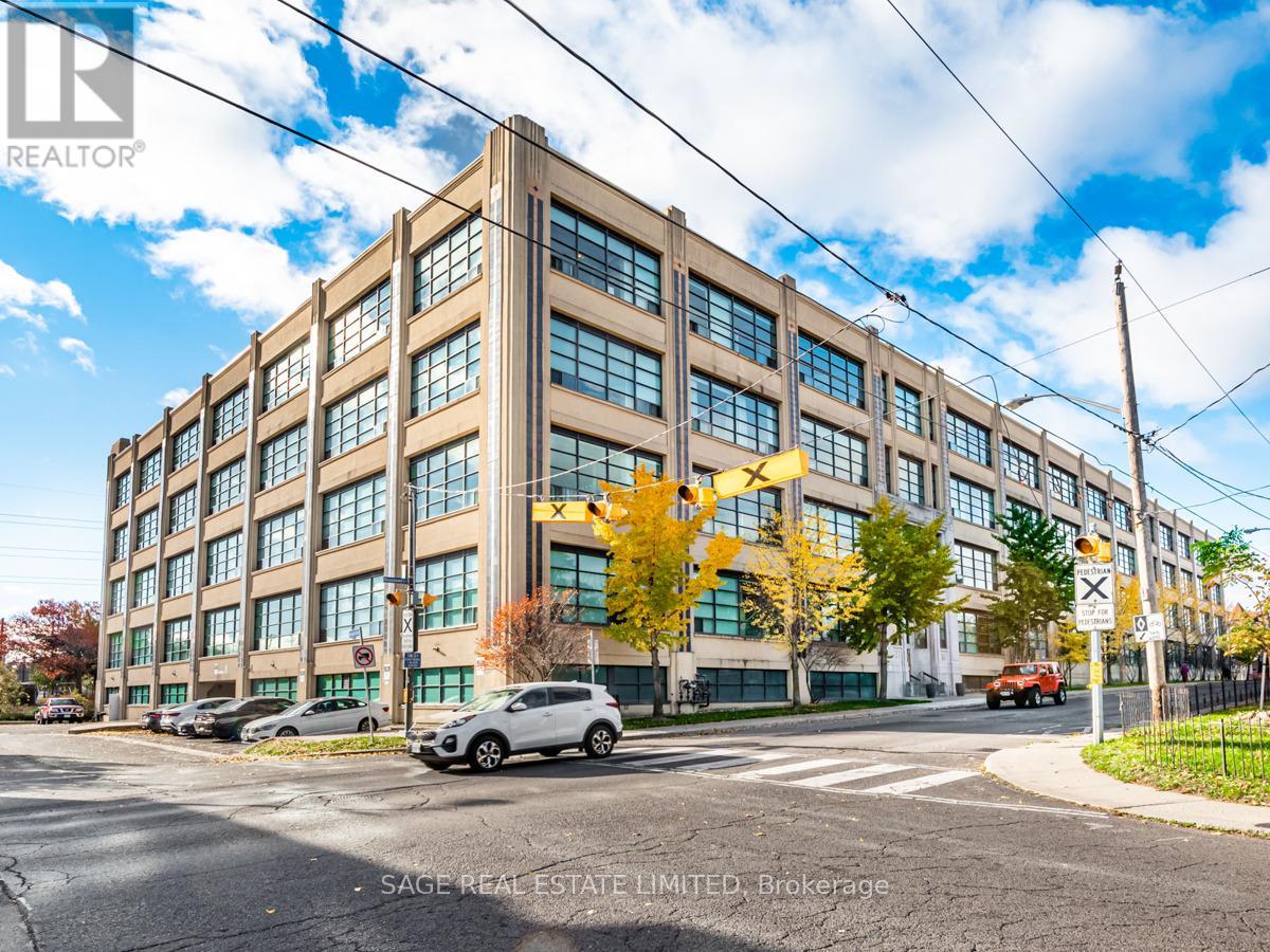 324 - 1001 Roselawn Avenue, Toronto, Ontario  M6B 4M4 - Photo 1 - W10405879