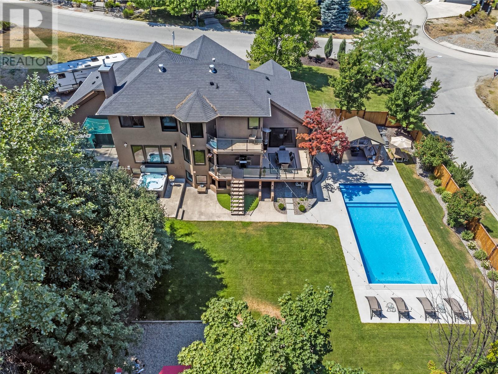 5327 Hedeman Court, kelowna, British Columbia