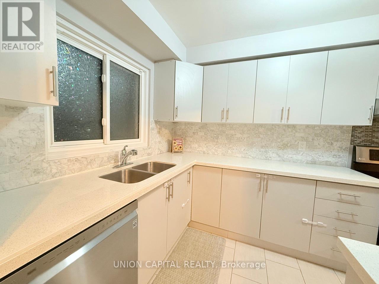 119 - 2779 Gananoque Drive, Mississauga, Ontario  L5N 2E4 - Photo 7 - W10405922