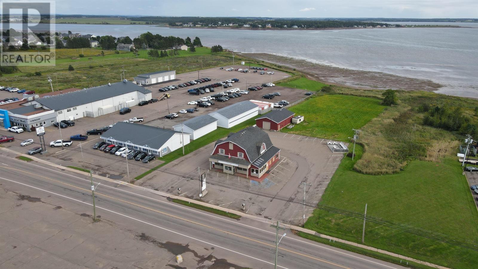 48 Water Street, Summerside, Prince Edward Island  C1N 4T8 - Photo 2 - 202425966