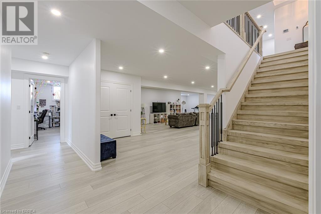 18 Bannister Street, Oakland, Ontario  N0E 1L0 - Photo 32 - 40673179