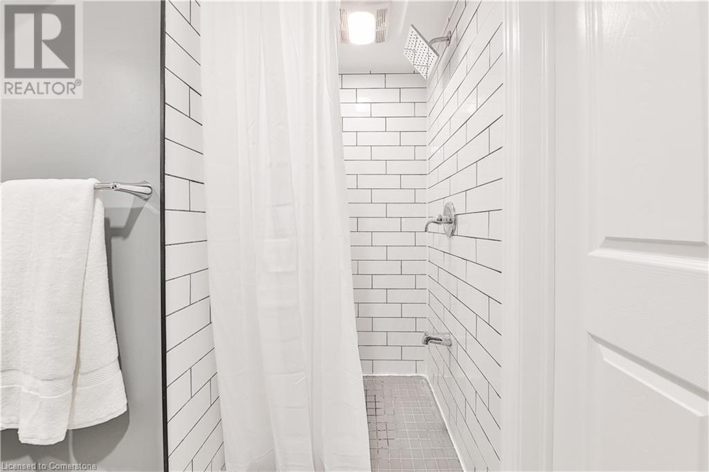 172 Hanover Place, Hamilton, Ontario  L8K 5X6 - Photo 25 - 40673272