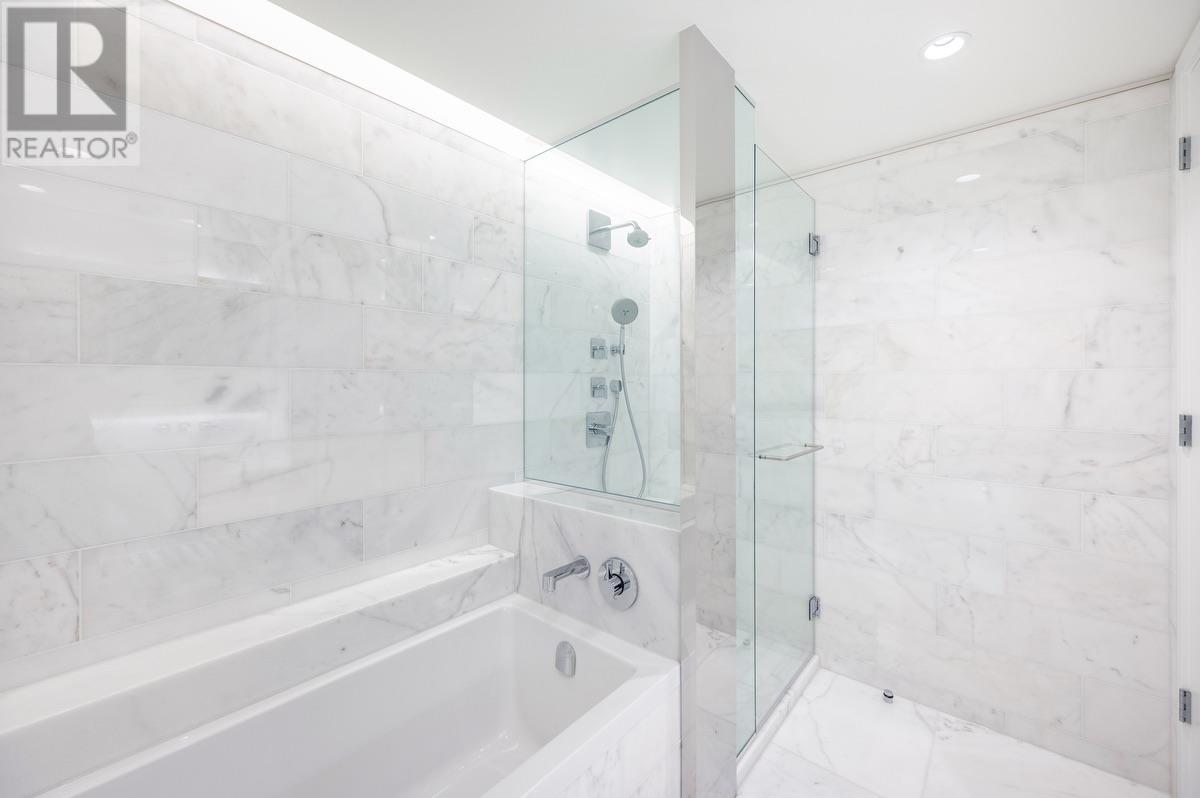 Listing Picture 15 of 34 : 3104 1408 ROBSON STREET, Vancouver / 溫哥華 - 魯藝地產 Yvonne Lu Group - MLS Medallion Club Member