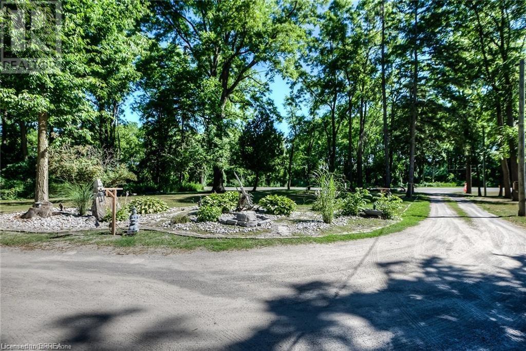 369 Paris Road, Brantford, Ontario  N3T 5L8 - Photo 1 - 40673312