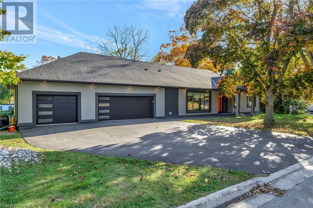 1 Gaywood Gardens, Brantford, Ontario  N3T 5J7 - Photo 2 - 40663710