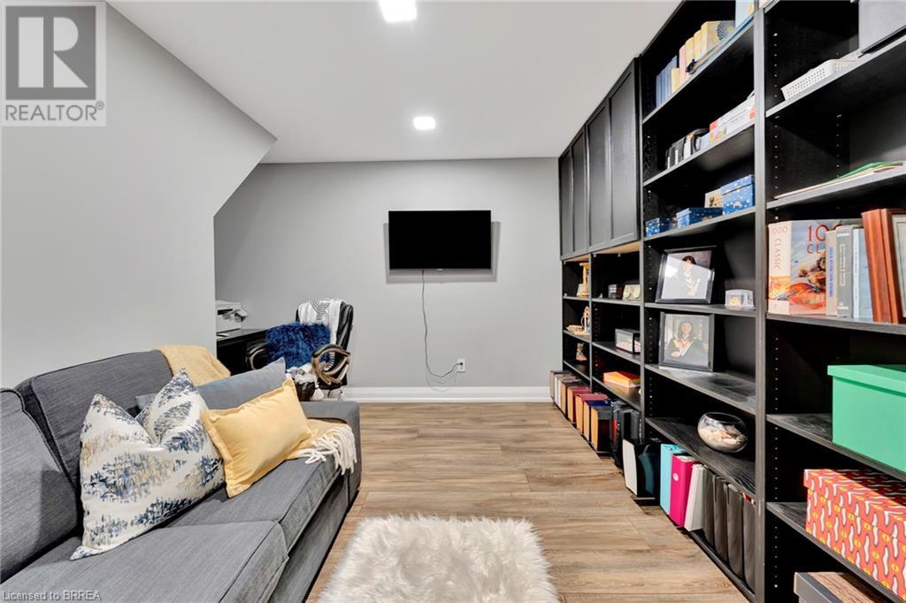 1 Gaywood Gardens, Brantford, Ontario  N3T 5J7 - Photo 24 - 40663710