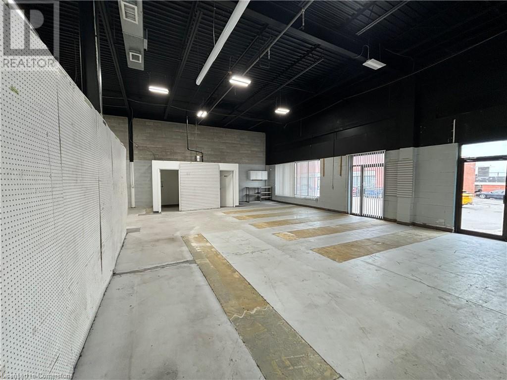 919 Fraser Drive Unit# 1 And 2, Burlington, Ontario  L7L 4X8 - Photo 9 - XH4191921