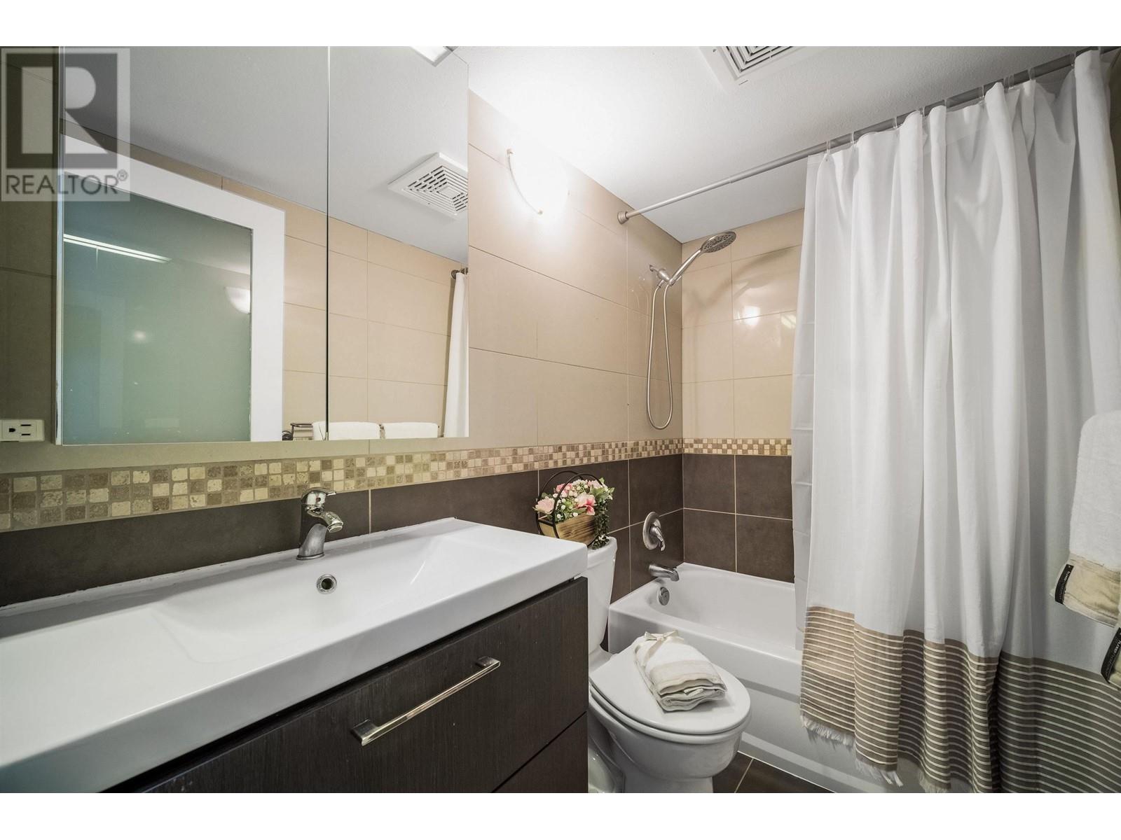 Ph6 2238 Eton Street, Vancouver, British Columbia  V5L 1C8 - Photo 15 - R2941326