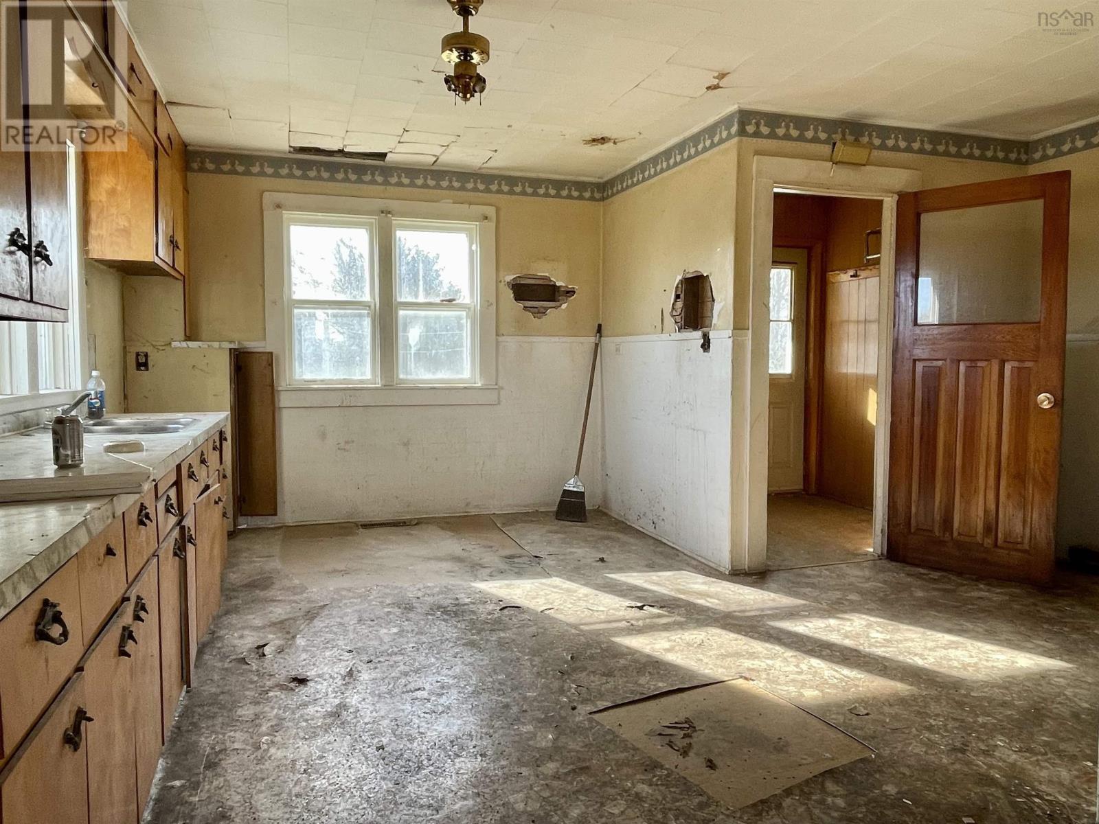 245 Station Street, Maccan, Nova Scotia  B0L 1B0 - Photo 8 - 202419246