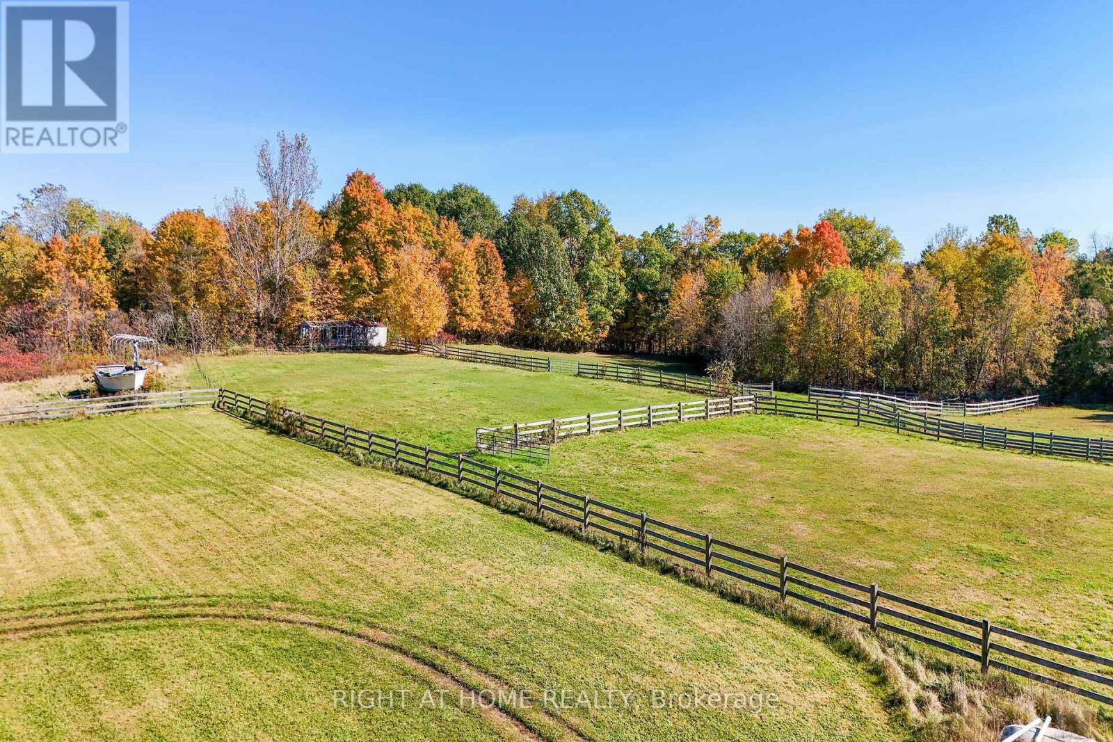 1396 Progreston Road, Hamilton, Ontario  L0R 1H3 - Photo 4 - X10406476