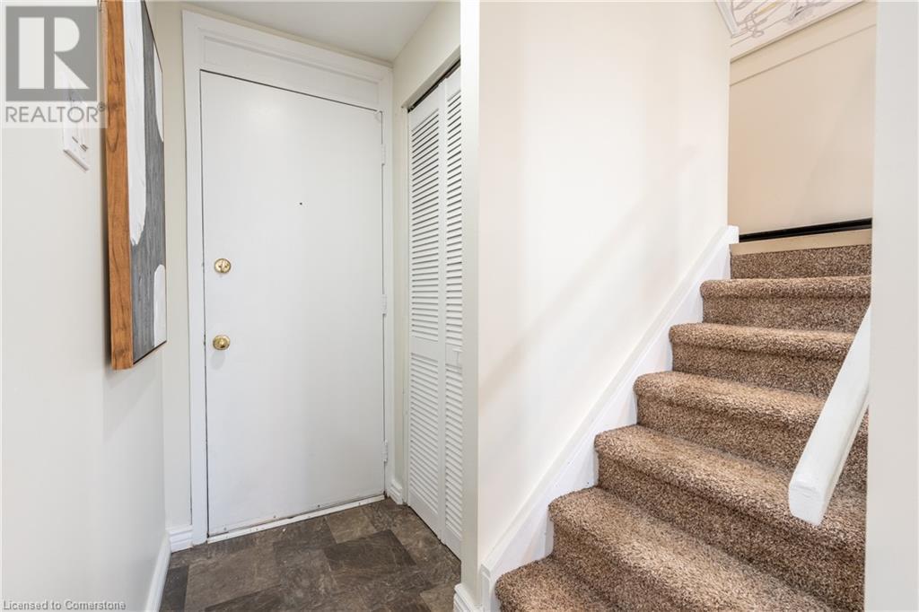 25 Britten Close Unit# B52, Hamilton, Ontario  L9C 4J8 - Photo 5 - 40673115