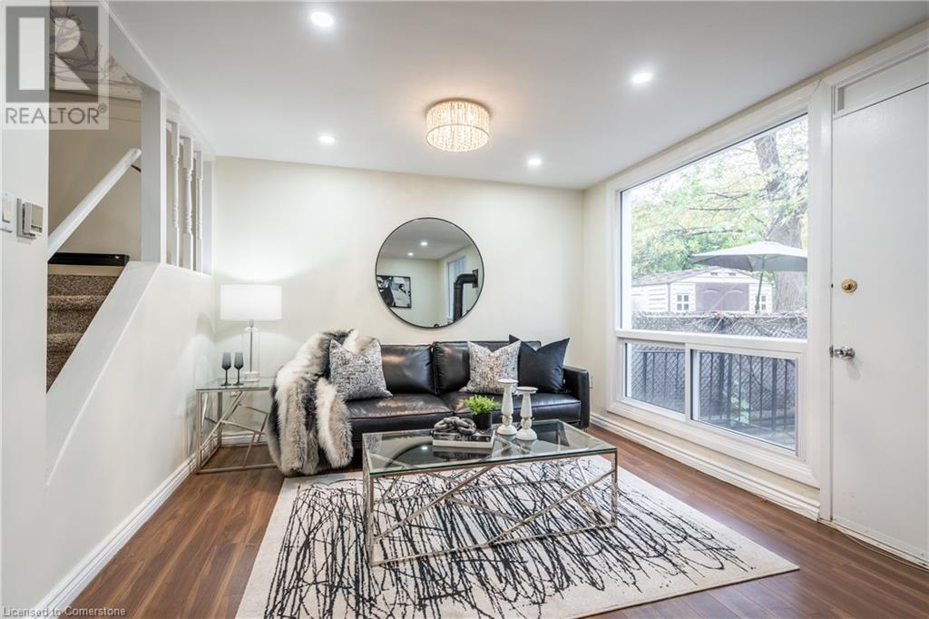 25 Britten Close Unit# B52, Hamilton, Ontario  L9C 4J8 - Photo 6 - 40673115