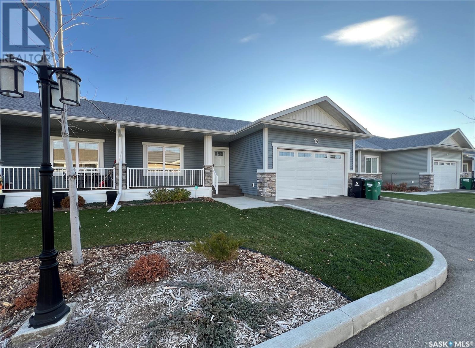 13 3206 11th Street W, Saskatoon, Saskatchewan  S7M 5Z1 - Photo 2 - SK987491