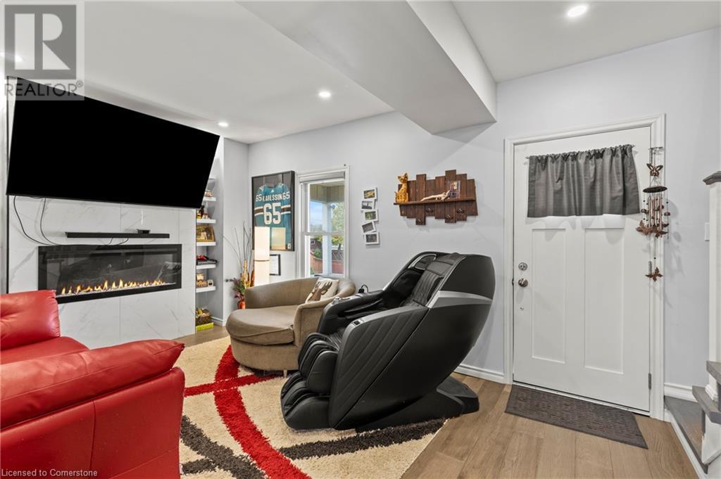 55 Albert Street W, Thorold, Ontario  L2V 2G6 - Photo 5 - 40673399